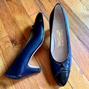 Salvatore Ferragamo vintage leather heels 6.5 AA